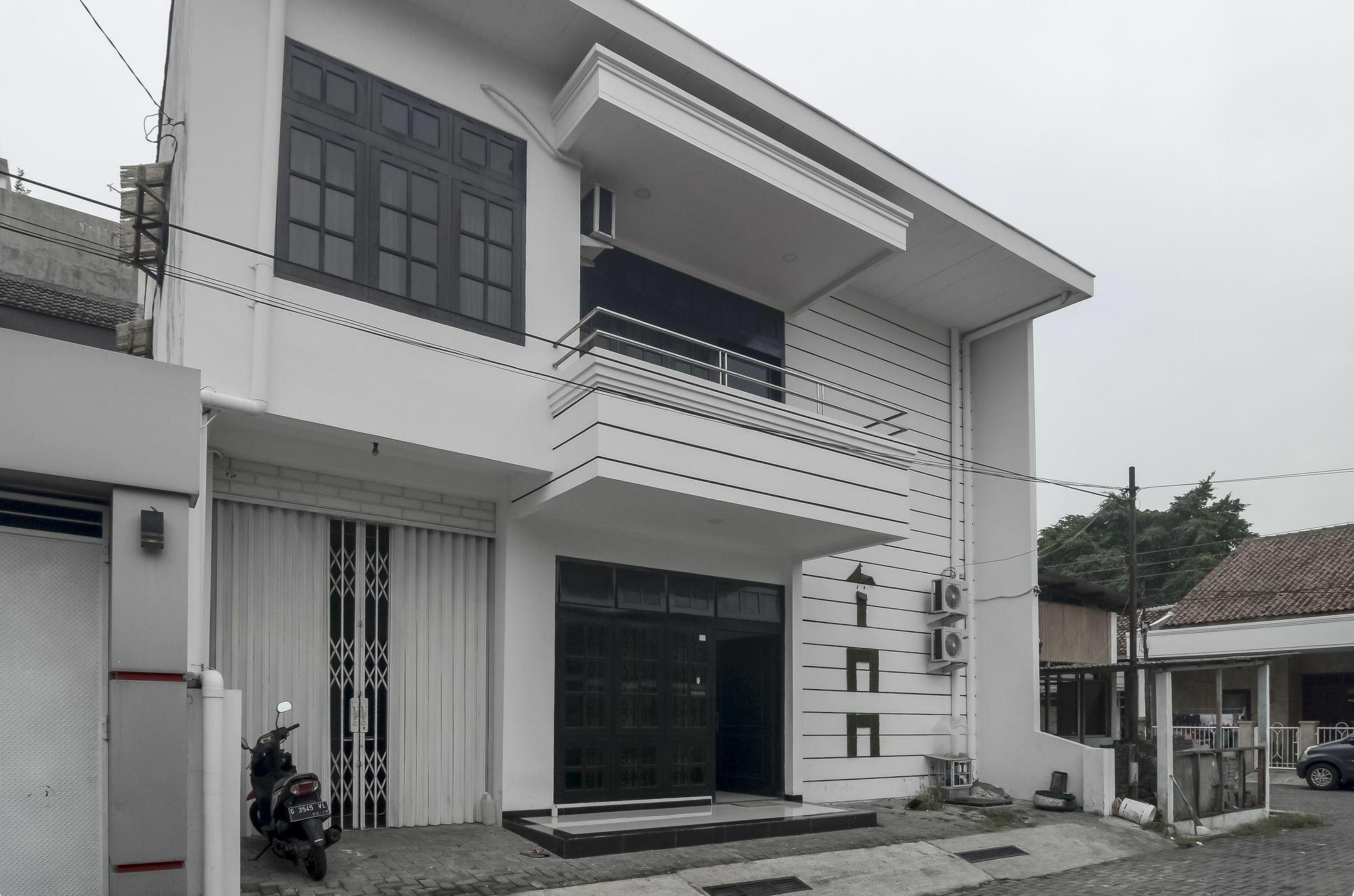 Reddoorz Near Poncol Station Hotel Semarang Exterior photo
