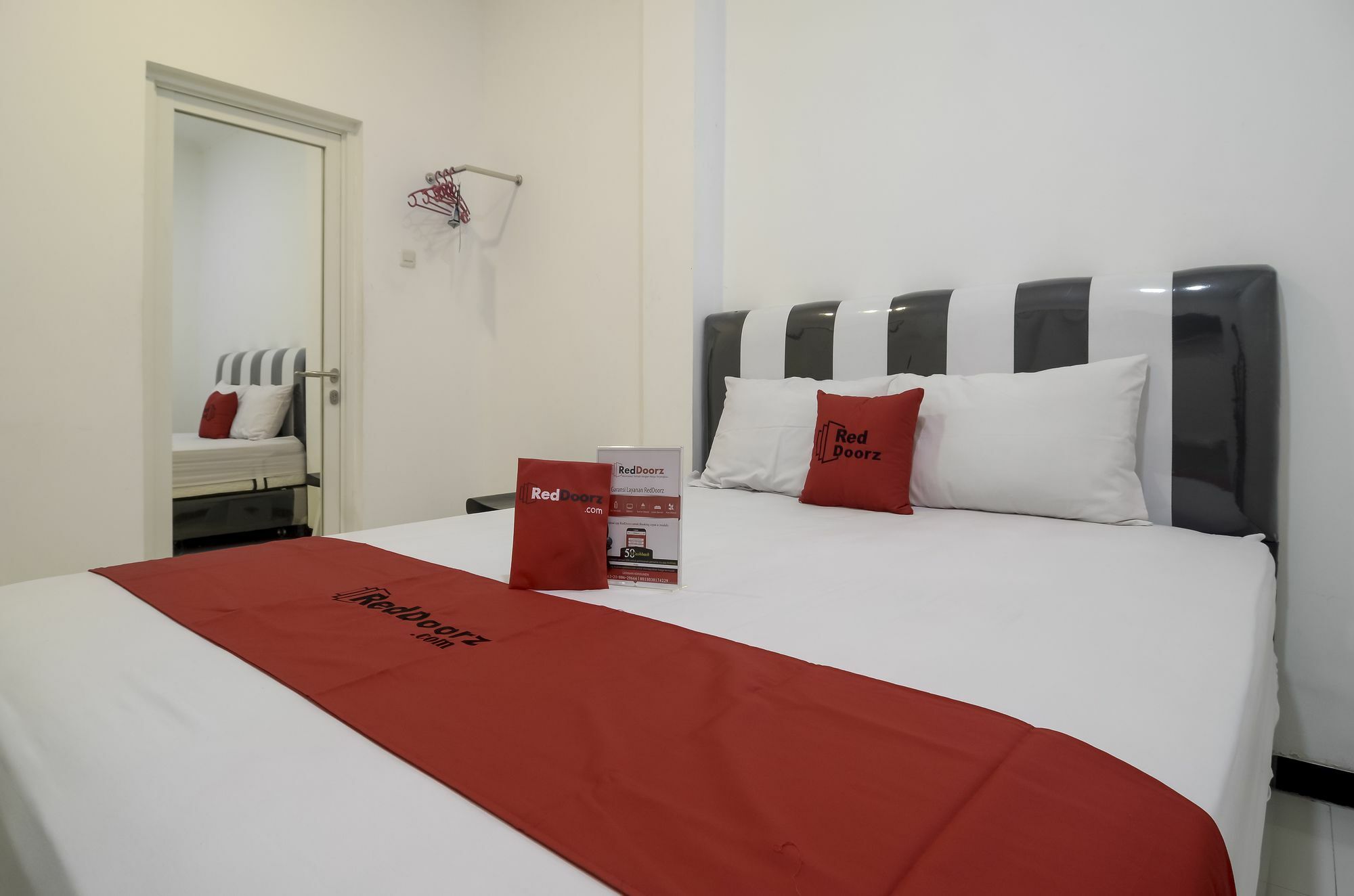 Reddoorz Near Poncol Station Hotel Semarang Exterior photo