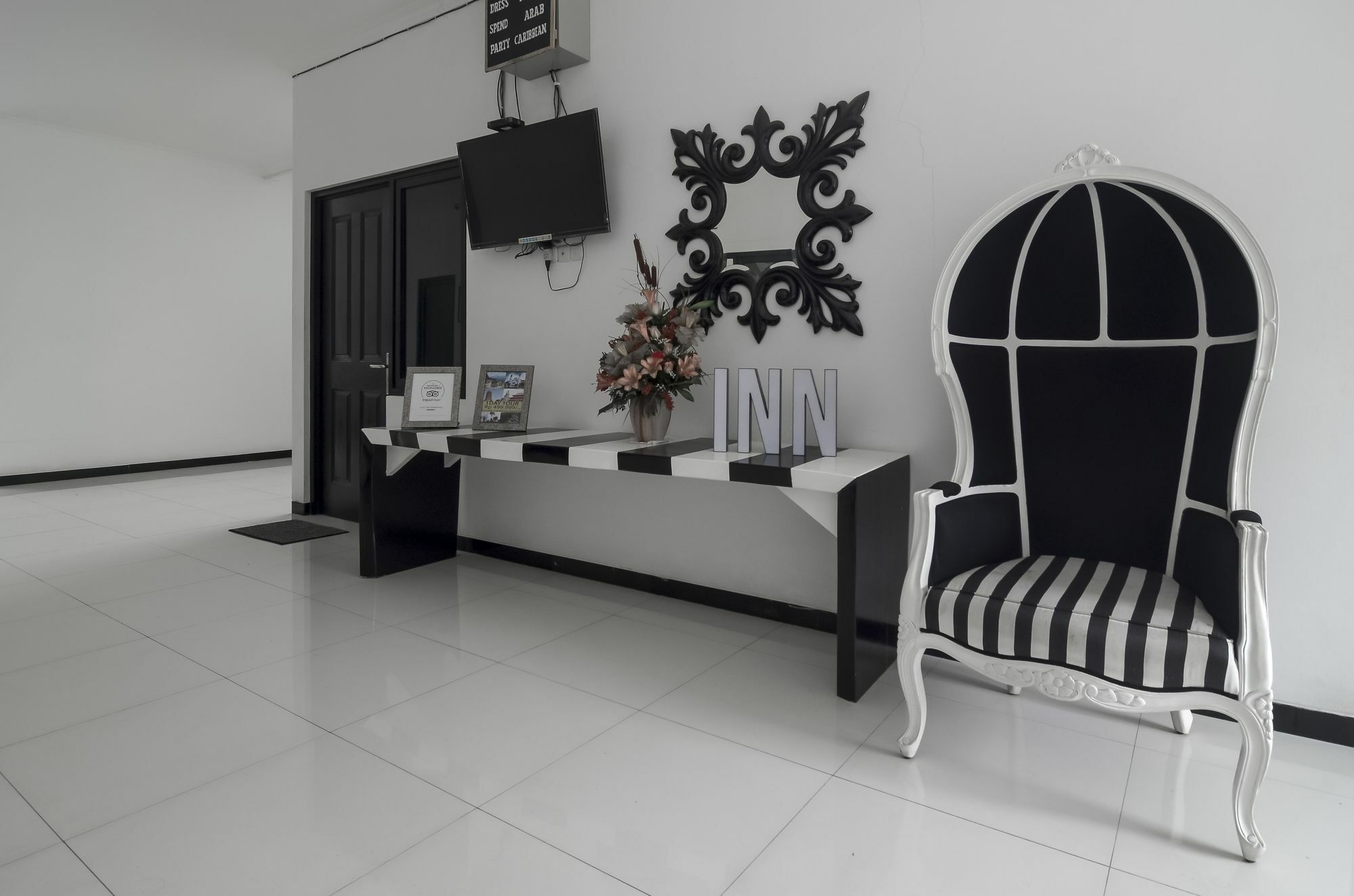 Reddoorz Near Poncol Station Hotel Semarang Exterior photo